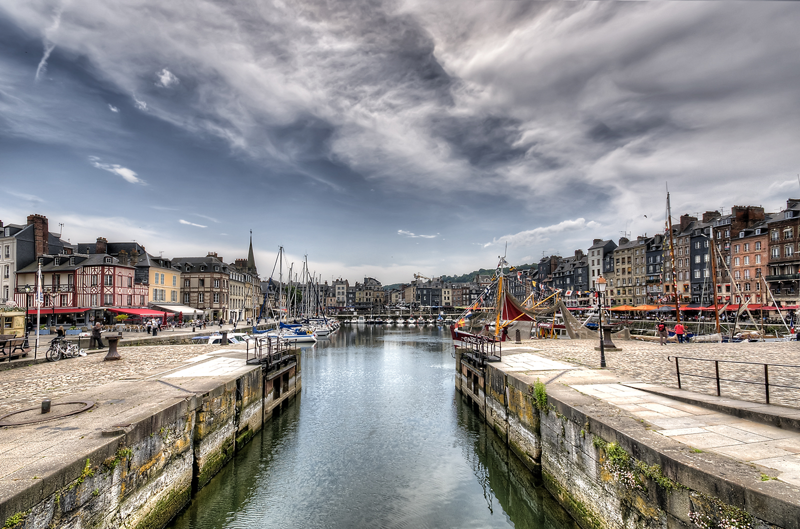 krajina, moře, město, panoráma města, voda, odraz, pobřeží, řeka, HDR, přístav, město, panoráma, Francie, kanál, Normandia, 2013, Porto, rodeos, mygearandme, francia, přístav, kanál, nikond300, robertodefilippi, urban area, vodní, landform, lidské osídlení, geografický rys, tělo z vody, Honfleur, nornandie