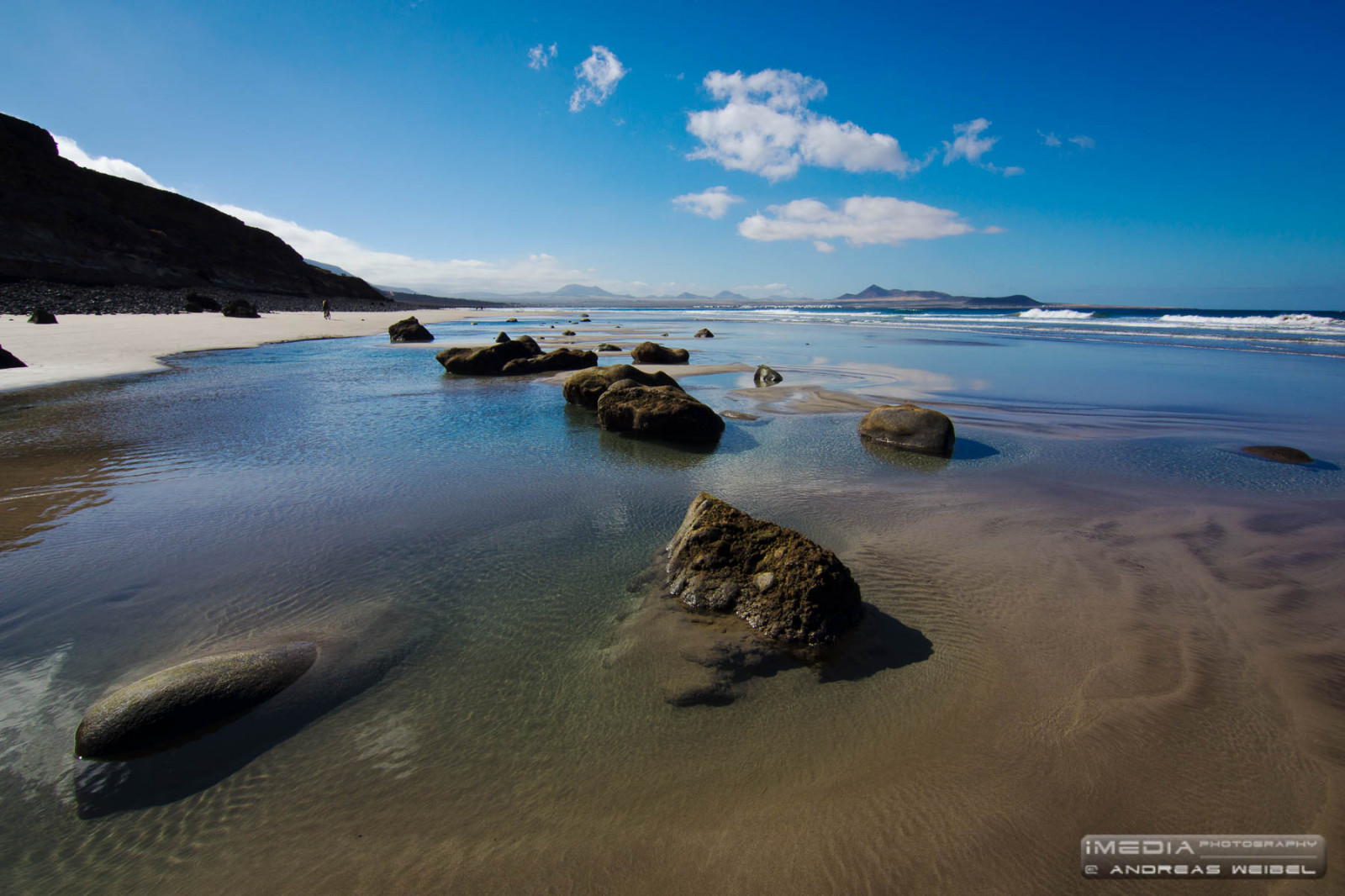 krajina, moře, záliv, voda, Skála, pobřeží, písek, odraz, nebe, kameny, fotografování, mraky, pláž, uklidnit, pobřeží, útes, fotograf, horizont, skály, romantický, aréna, nízký, Lanzarote, mrak, oceán, odrazy, paisaje, mraky, playa, ostrovy, slapy, fotografia, Fotografo, marea, Andy, Andreas, baja, kanárek, reflejos, Piedras, jezero, Risco, počítač tapeta, tělo z vody, mys, mys, vstupní, imedia, andreasweibel, imediafotocom, Famara, Andyw, coastal and oceanic landforms