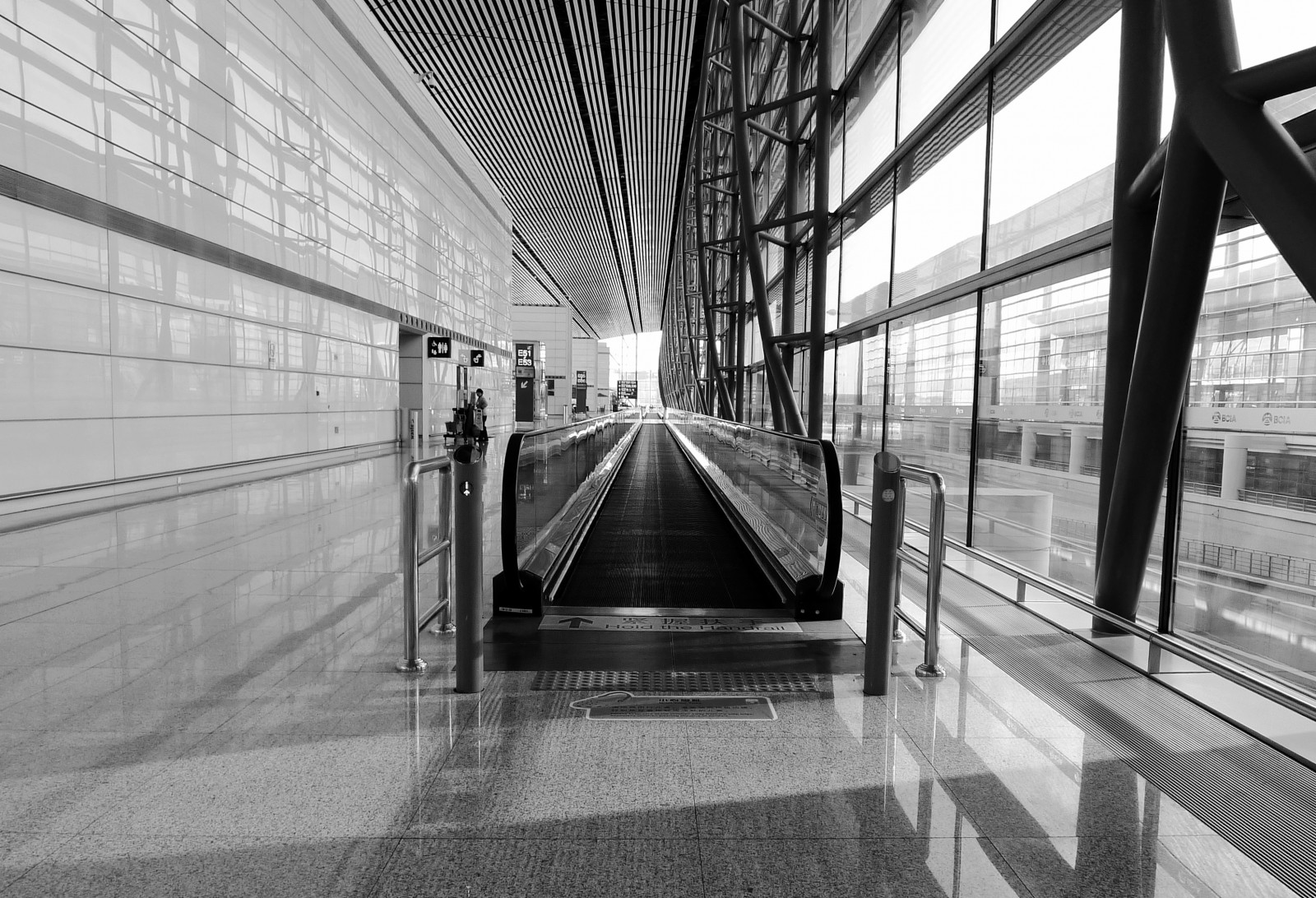 bílý, černobílý, architektura, symetrie, vlakové nádraží, čáry, život, metro, doprava, geometrický, tělesné, čára, urban area, Černý a bílý, monochromatické fotografování, veřejná doprava, stanice metra