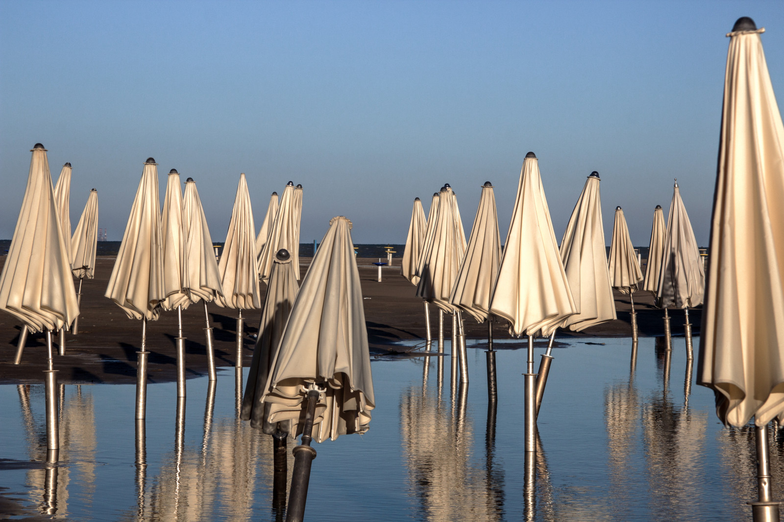 ทะเล, อิตาลี, พายุ, ชายหาด, ร่ม, การสะท้อน, ม้า, เงา, ริมินี่, ombre, riflessi, spiaggia, Tempesta, 2014, ombrellone