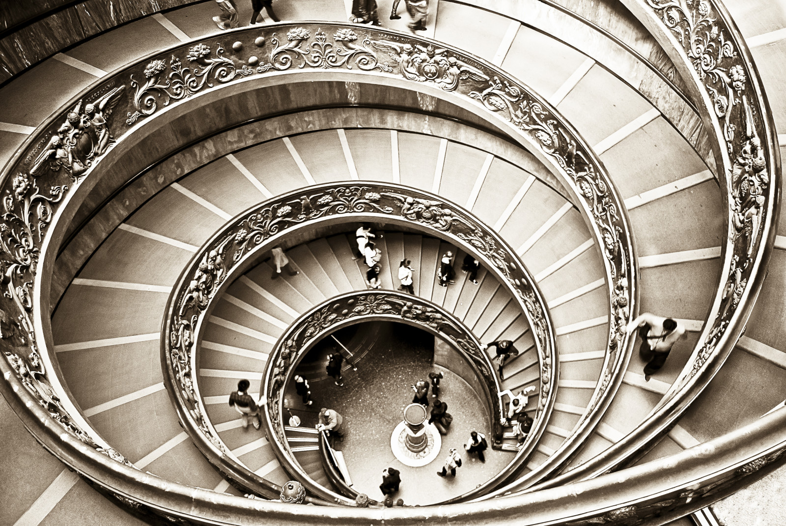 černobílý, spirála, symetrie, sépie, kruh, oblouk, schody, 2013, flickraward5, roma, blancoynegro, Vatikán, Vaticano, Escalera, Černý a bílý, monochromatické fotografování, franciscoesteveherrero, silverlostcontperdidos, Escaleras, Museosvaticanos, Mastergoldenawardlostcontperdidos, Escaleramuseosvaticanos, Stairsofthevaticanmuseums, stock photography
