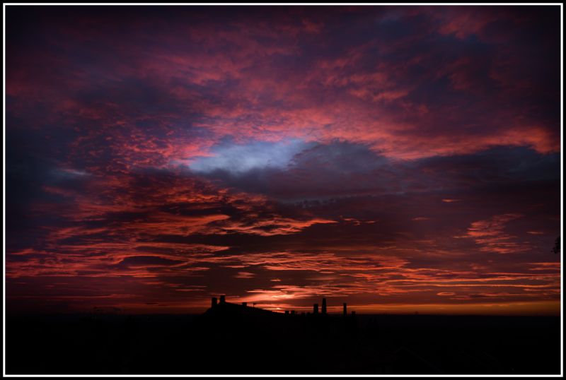 nebe, červená obloha v dopoledních hodinách, odlesk, mrak, západ slunce, horizont nebe, červená obloha v dopoledních hodinách, odlesk, mrak, západ slunce, horizont