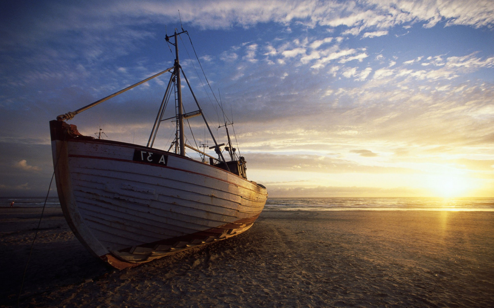 luce del sole, paesaggio, nave, barca, veliero, tramonto, mare, riflessione, cielo, veicolo, Alba, sera, mattina, costa, orizzonte, crepuscolo, paesaggi nordici, nube, alba, oceano, moto d'acqua, brigantino a palo, 1920x1200 px