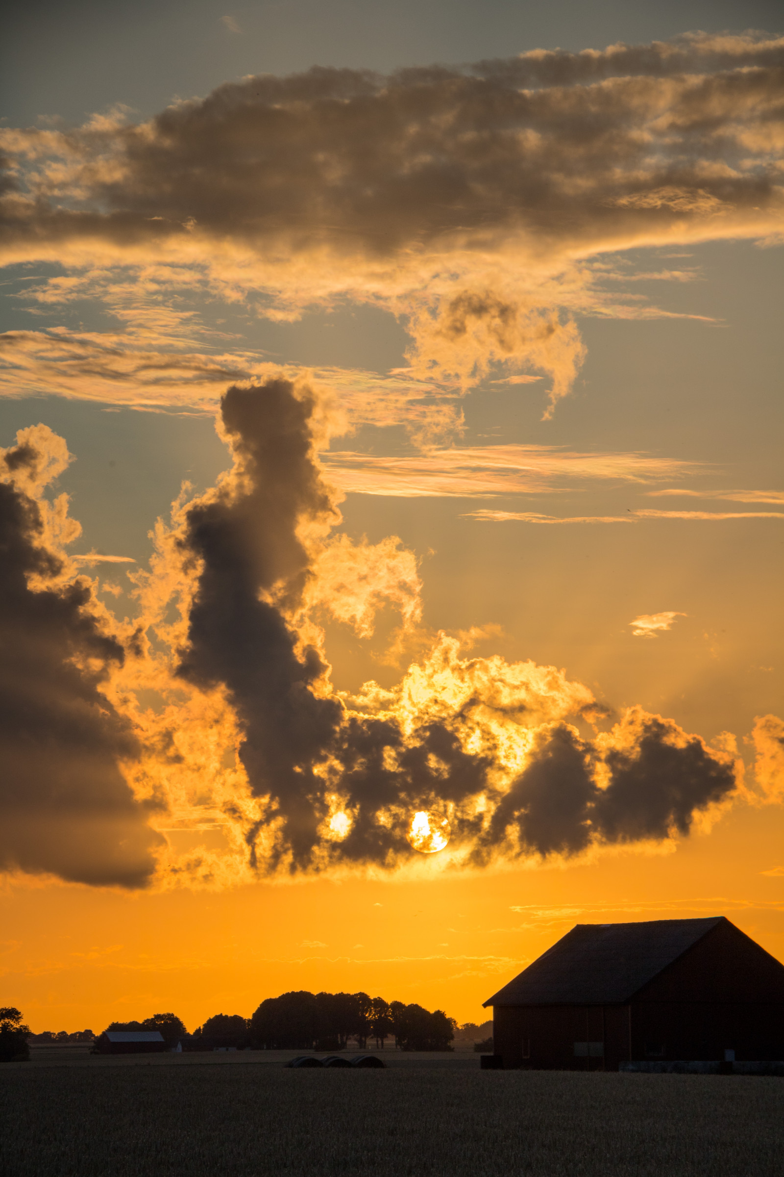 sollys, landskab, solnedgang, himmel, Mark, solopgang, aften, morgen, Sol, horisont, atmosfære, skumring, Sky, daggry, himmel, solnedg ng, landskabet, Moln, landsbygd, s dersl tt, landskap, exif model canoneos760d, geocountry, kamera gør kanon, geocity, kameramodel canoneos760d, geostate, geolocation, exif linse efs18200mmf3556is, exif gøre kanon, exif isospeed 100, exif focallength 100mm, exif åbning 10, efterglød, rød himlen om morgenen, meteorologisk fænomen