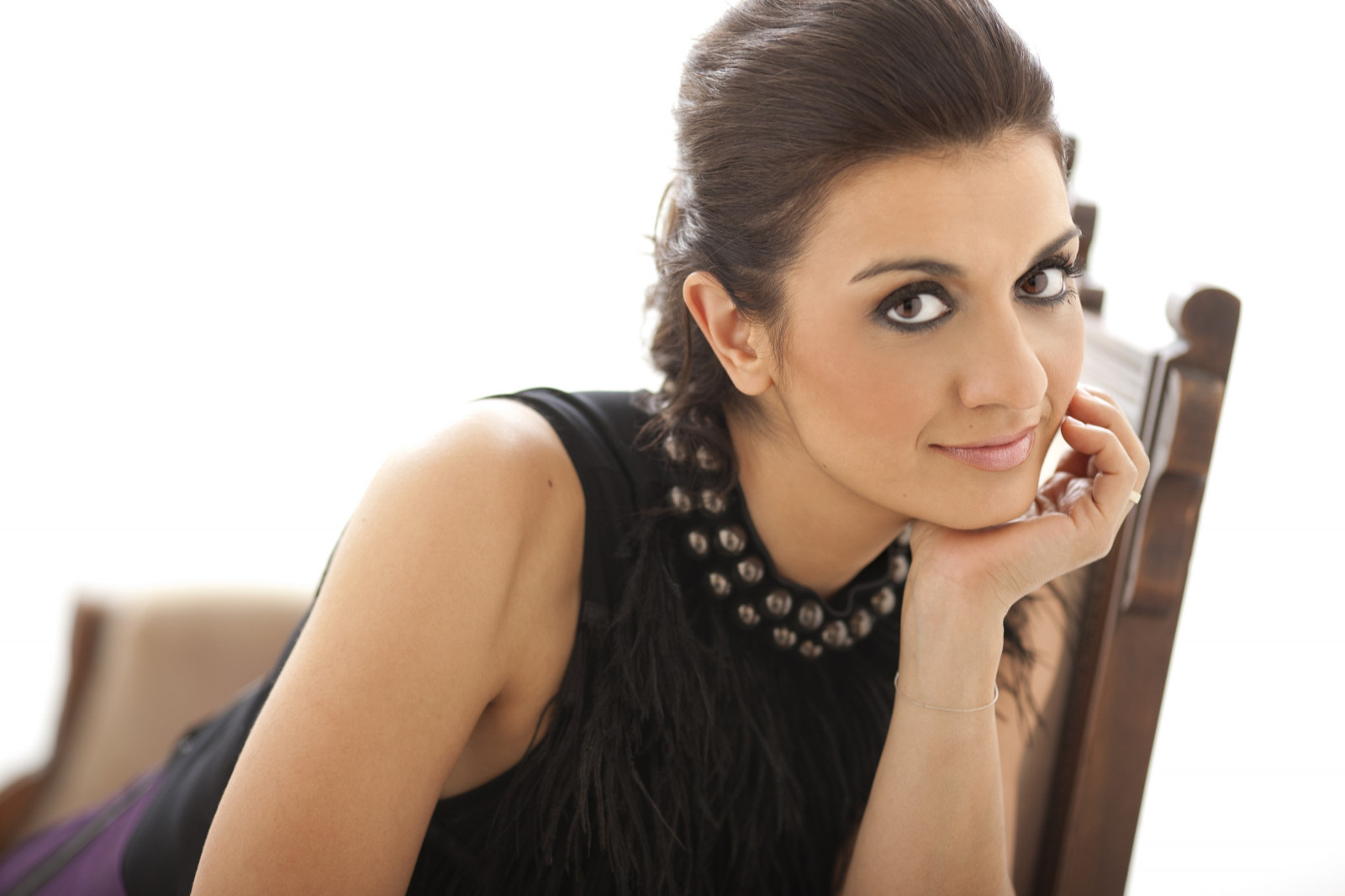 ใบหน้า, ผู้หญิง, โมเดล, ผมยาว, การถ่ายภาพ, นักร้อง, ผมสีดำ, ผม, คน, หัว, Isabel Bayrakdarian, ความงาม, ตา, ความรู้สึก, คอ, ทรงผม, การถ่ายภาพบุคคล, การถ่ายภาพ, ผมสีน้ำตาล, ร่างกายมนุษย์