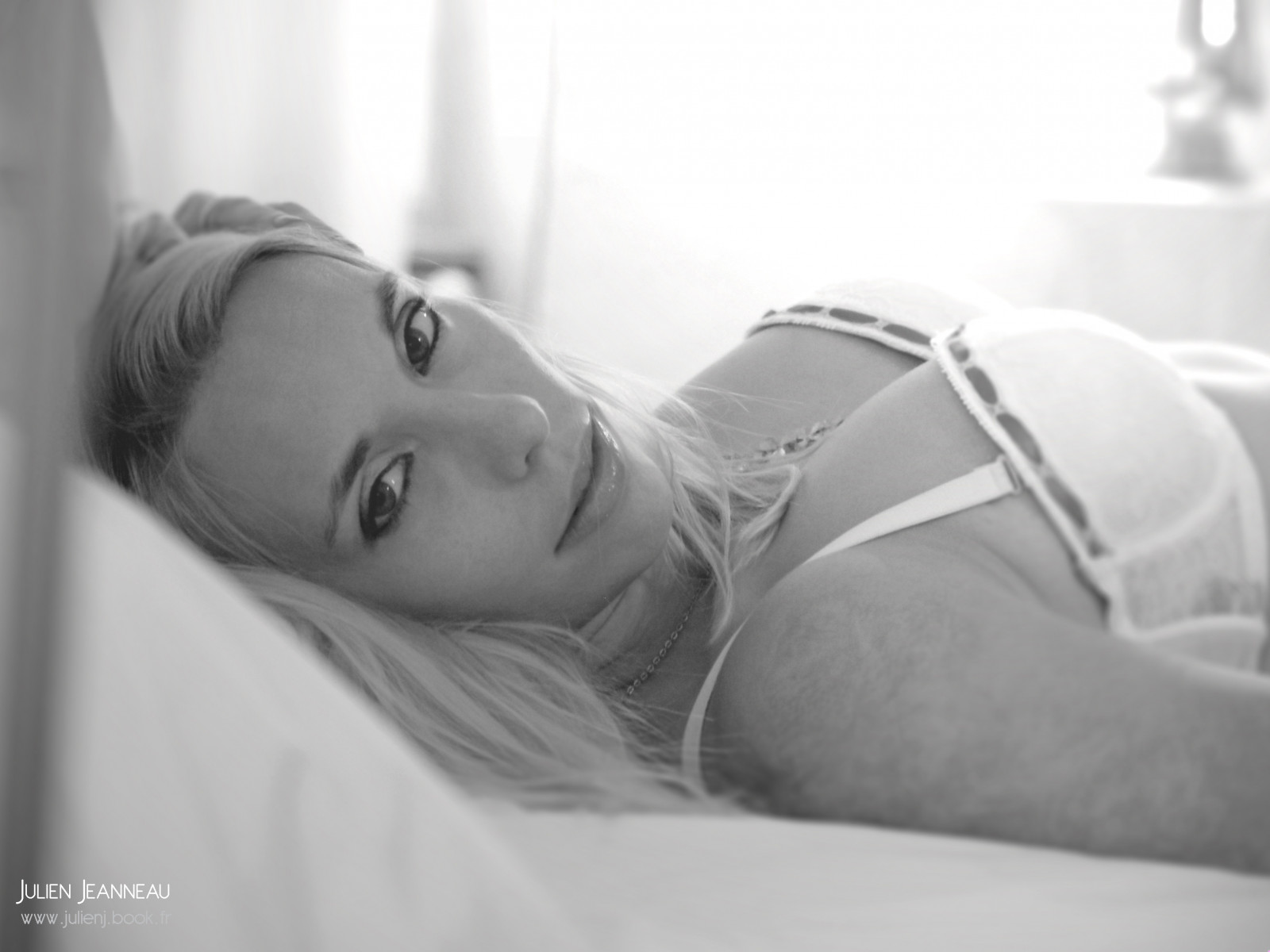 PENTAX, fille, pige, model, modele, mode, mode, blond, blond, smuk, Frankrig, fransk, portræt, hovedskud, tiltrækkende, klassiske, elegant, feminin, sød, lækker, dame, kvinde, femme, nuttet, euro, smuk, skønhed, glamour, øjne, kvinde, hår, dejlig, ung, modellering, modellering, amatør, ansigt, smukke, humør, FOTOS, teen, lys, mennesker, positur, sanselig, hvid, portrætter, naturlig, 500px, legeme, bokeh, boudoir, KUNST, farve, fotografering, hjerte, seng, soveværelse, personnes, interieur, lingeri, bh, sort, sort og hvid, bryster, bestportraitsaoi