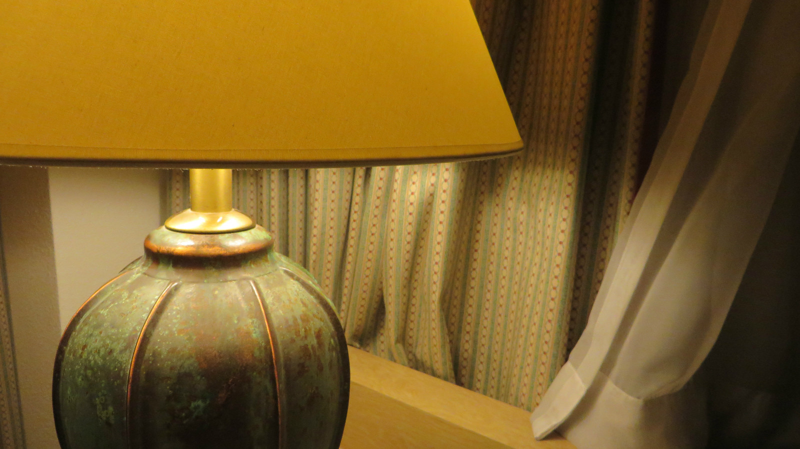 noc, pokoj, místnost, stůl, hotel, žlutý, svítilna, záclona, Nizozemí, ložnice, Vzhled interiéru, Rotterdam, osvětlení, nuit, nightshot, lampa, rideau, svítidlo, zátiší fotografování, noflash, paysbas, Hollande, chambre, stínidlo, osvětlení příslušenství, Img1797, Nhatlantarotterdam