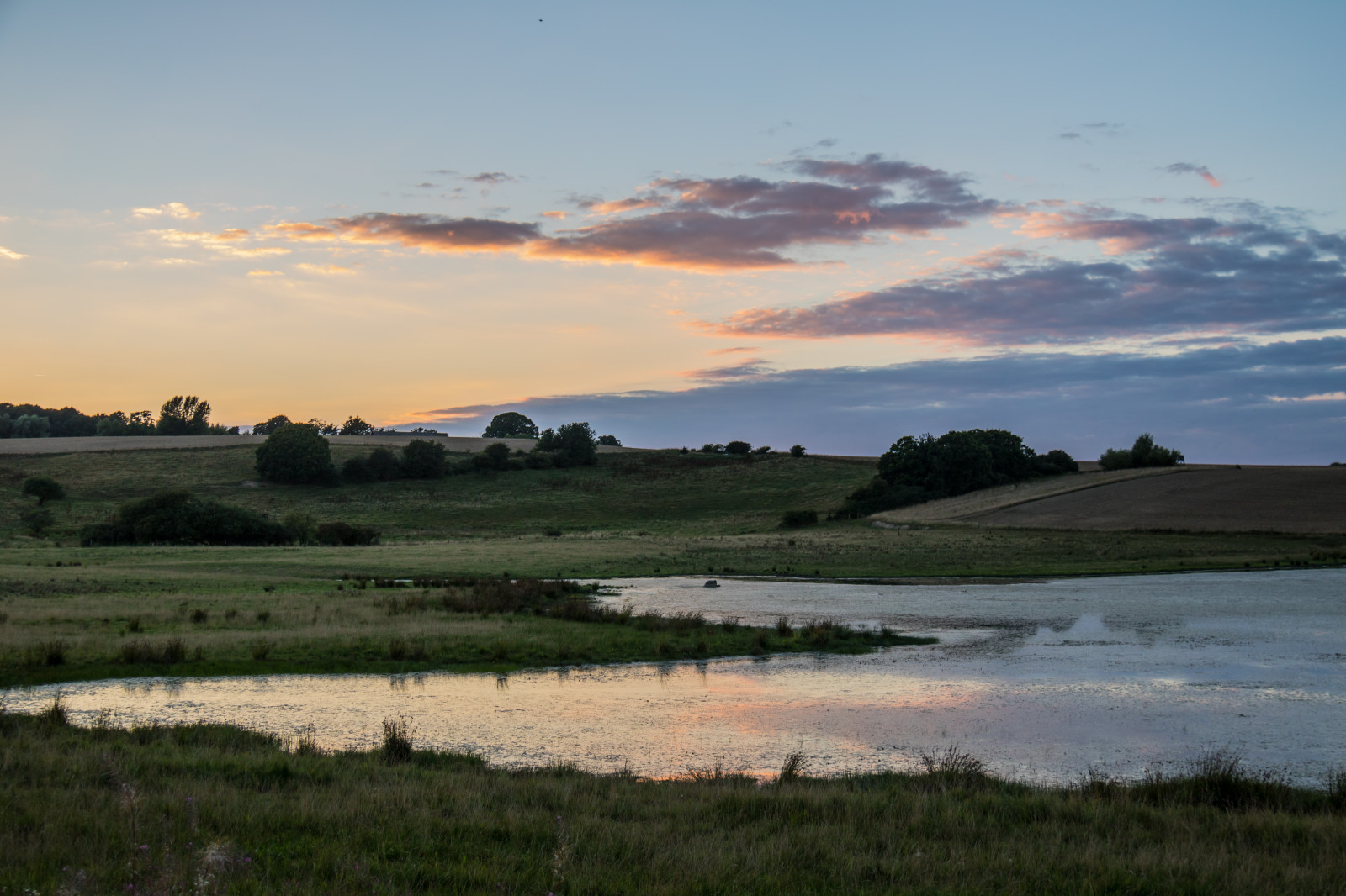krajina, západ slunce, moře, kopec, jezero, Příroda, pobřeží, odraz, nebe, svítání, večer, ráno, pobřeží, řeka, horizont, soumrak, mokřadní, mrak, hora, svítání, solnedg ng, venkov, landsbygd, landskap, prostý, nádrž, prérie, bažina, jezero, venkov, místo výskytu, přírodní prostředí, atmosférický jev, geografický rys