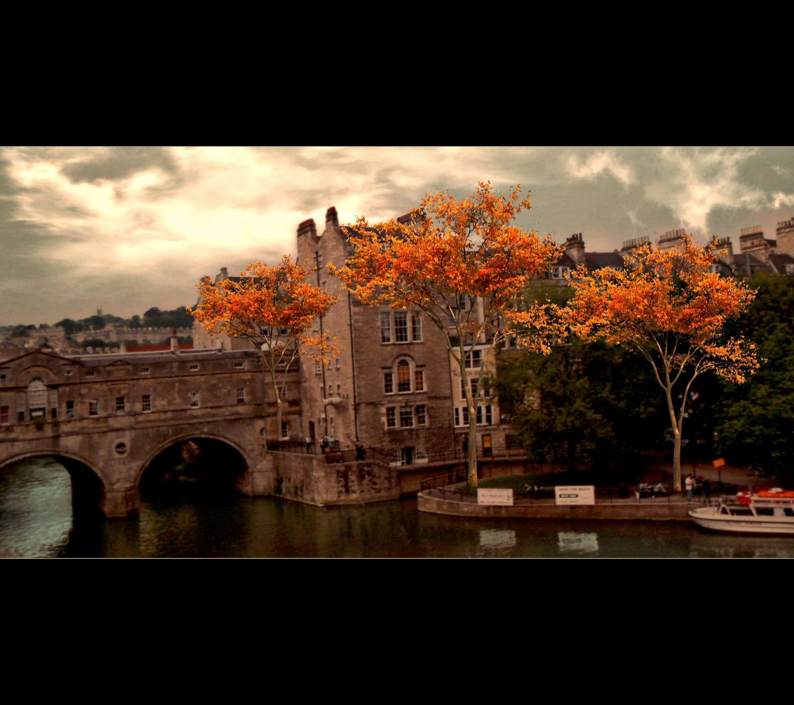 stromy, západ slunce, panoráma města, noc, voda, Příroda, odraz, večer, ráno, město, Dovolená, soumrak, strom, podzim, list, sezóna, mygearandme, lázně, mygearandmepremium, mygearandmebronze, mygearandmesilver, mygearandmegold, flickrstruereflection1, flickrstruereflection2, musictomyeyeslevel1, flickrstruereflection3, chariotsofartists, dřevina, thedigitographer, salisburycanal