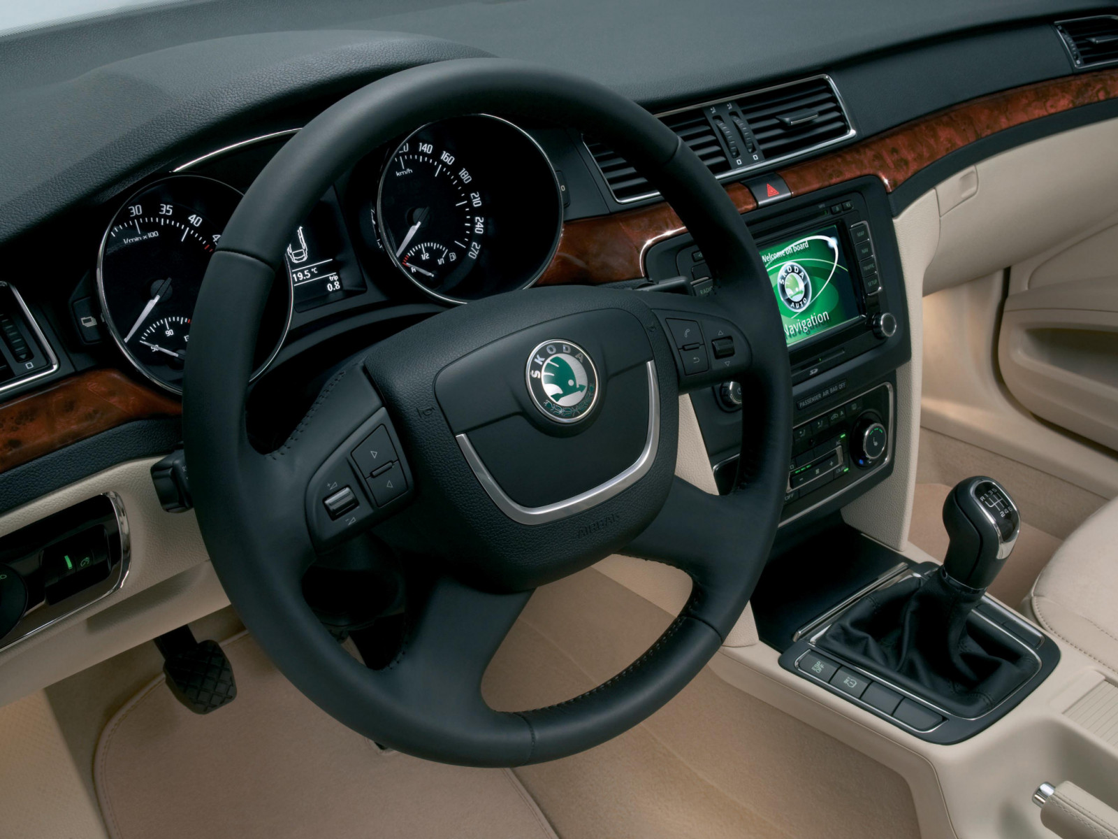 auto, vozidlo, volant, limuzína, Skoda, 2012, netcarshow, netcar, obrázky vozidel, photo auto, kolo, Nádherný, pozemní vozidla, automobilový exteriér, automobil make, luxusní vůz, kompaktní vůz, crossover sUV, výkonné auto, sportovní užitkové vozidlo, střední velikost auta, v plné velikosti vůz, Škoda superb