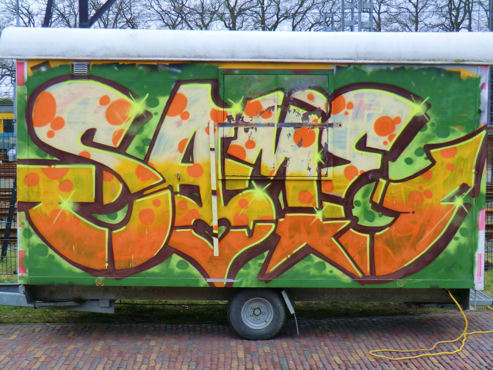 MG, samme, 20febstationhoevelakenengraffiti