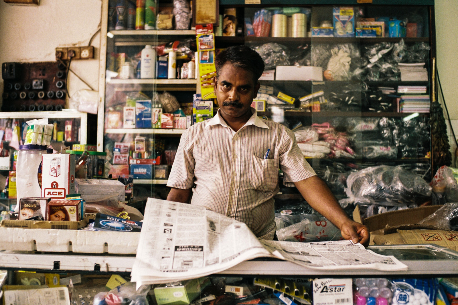 portrét, ulice, Malajsie, film, Kuala Lumpur, leicam6, vedoucí prodejny, Agfavista200, Voigtlander35mmf14, Pudu