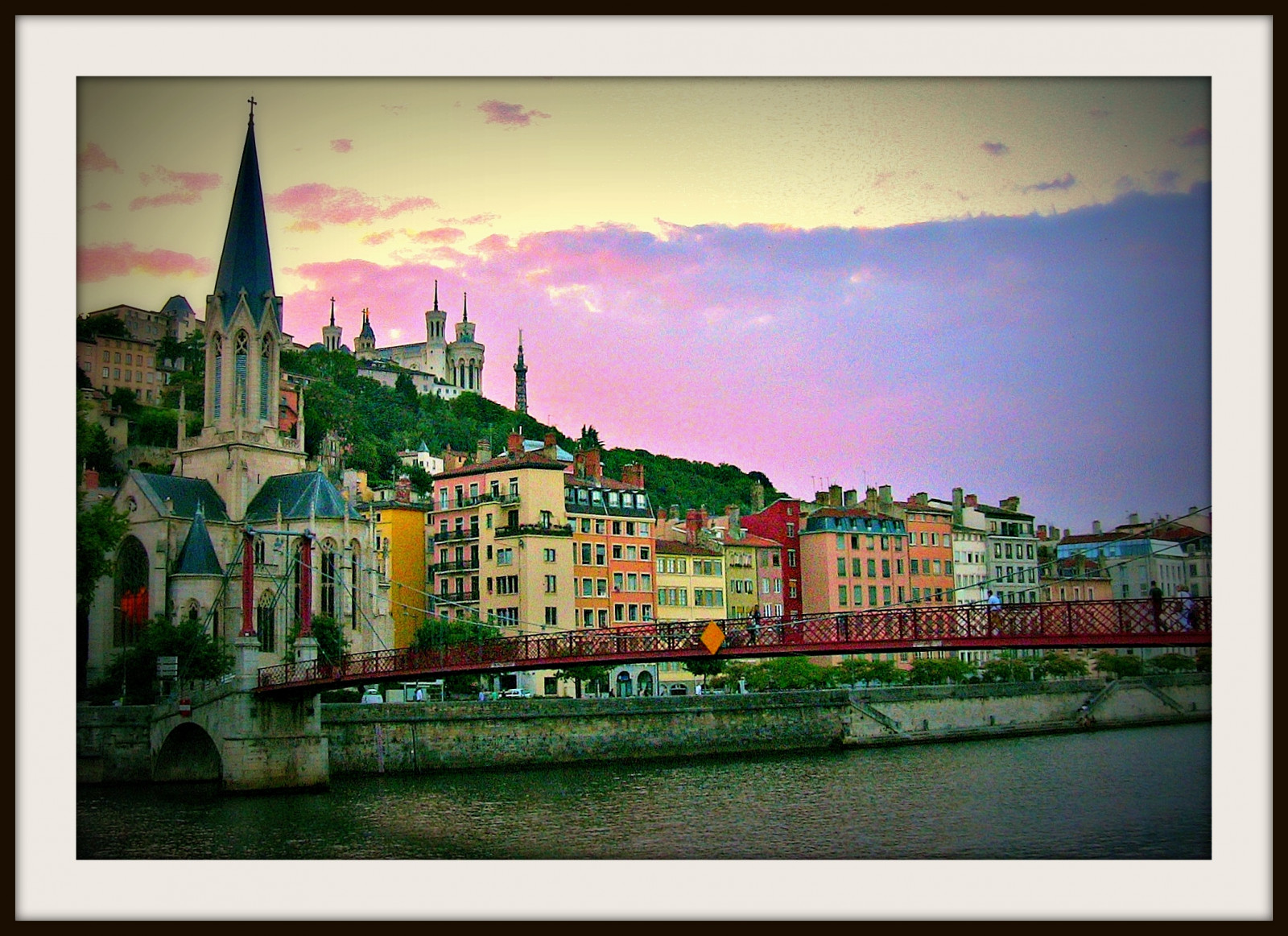 město, cestovat, sochařství, Dům, Francie, budova, dějiny, Cestovní ruch, kostel, památník, Opatství, arquitetura, architektura, řeka, lomo, reisen, Frankreich, panoráma města, Lyon, platz, Urlaub, hlavní město, Kathedrale, catedral, kirche, haus, Skulptur, místa, návštěva, historický, prozkoumat, klášter, Stadt, architektur, historický, Provence, Iglesias, stgeorge, Fluss, francia, franca, bau, fasáda, rahmen, kloster, fassade, Historie, plavby, h uživatel, Geschichte, Saone, kulturdenkmal, santuarios, Provenca, roba66