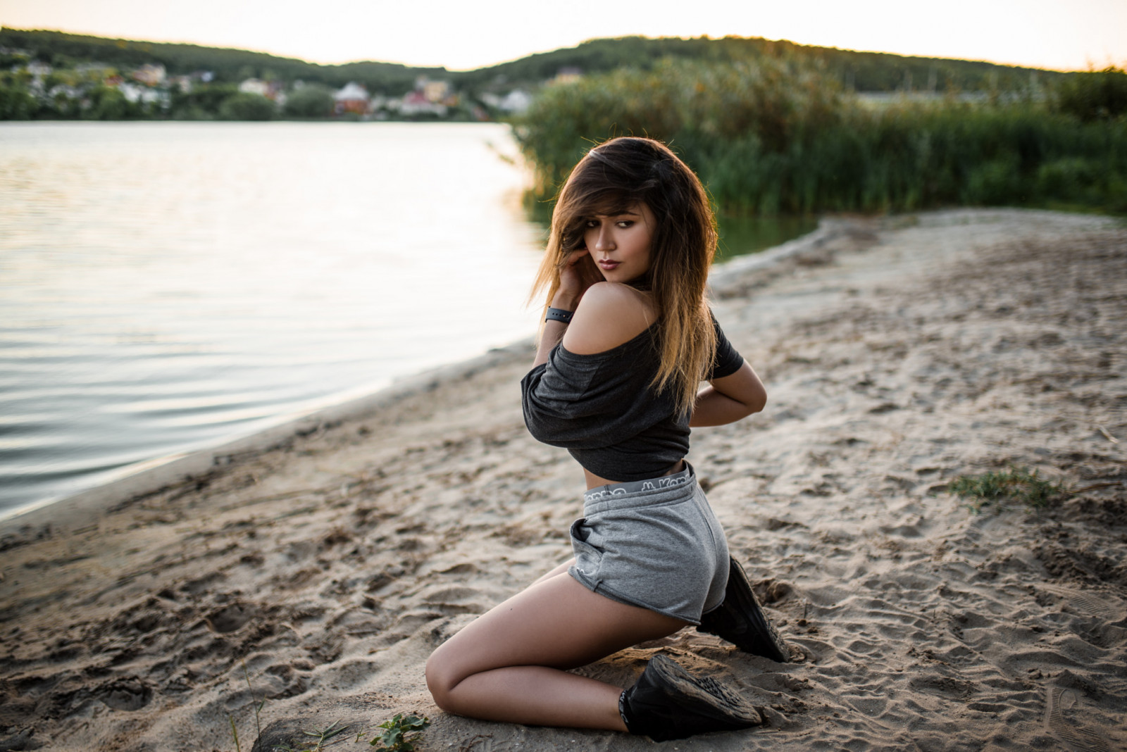 Wallpaper Short Shorts Sneakers Brunette Sand River Looking Away Nike Women Outdoors Kneeling Watch 2048x1368 Motta123 1611205 Hd Wallpapers Wallhere Hd cool scenery wallpaper for android download! short shorts sneakers brunette sand