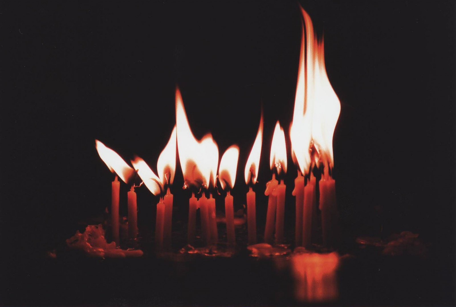 Wallpaper : church, 35MM, Nikon, candles, Slovenia, ljubljana, fujifilm