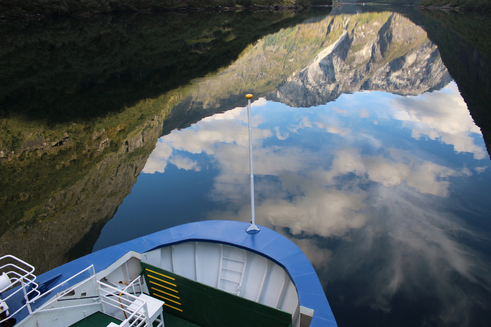 výlet, plavba, modrý, stín, mrak, hora, sníh, zelená, voda, Norsko, Kánon, odrazy, zrcadlo, loď, dolů, září, pól, luk, romantický, fjord, podvod, největší, 2014, Sognefjord, Aurlandsfjord, 100d, Solund