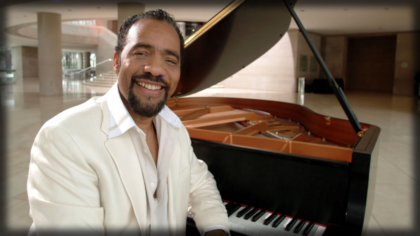 pokoj, místnost, hudební nástroj, hudba, hudebník, technika, klavír, královský, usměj se, klávesnice, oblek, profese, elektronické zařízení, klaviatura, klavírista, Bobby lyle, Jazzový pianista, organist