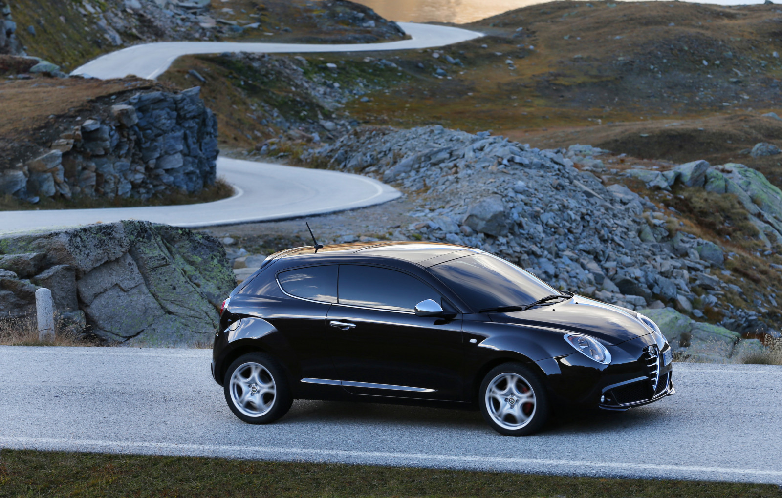 รถ, ยานพาหนะ, 2015, อัลฟาโรเมโอ, MiTo, netcarshow, netcar, ภาพรถยนต์, ภาพรถ, ล้อ, ยานพาหนะบก, การออกแบบยานยนต์, รถยนต์ทำ, รถครอบครัว, รถขนาดกลาง, alfa romeo mito