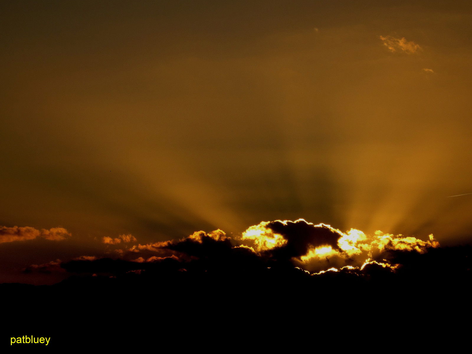 himmel, atmosfære, Sky, atmosfære af jord, Sol, mørke, aften, efterglød, fænomen, morgen, nat, sollys, solnedgang, horisont, daggry, solopgang, meteorologisk fænomen, skumring, computer tapet, cumulus, berolige, landskab
