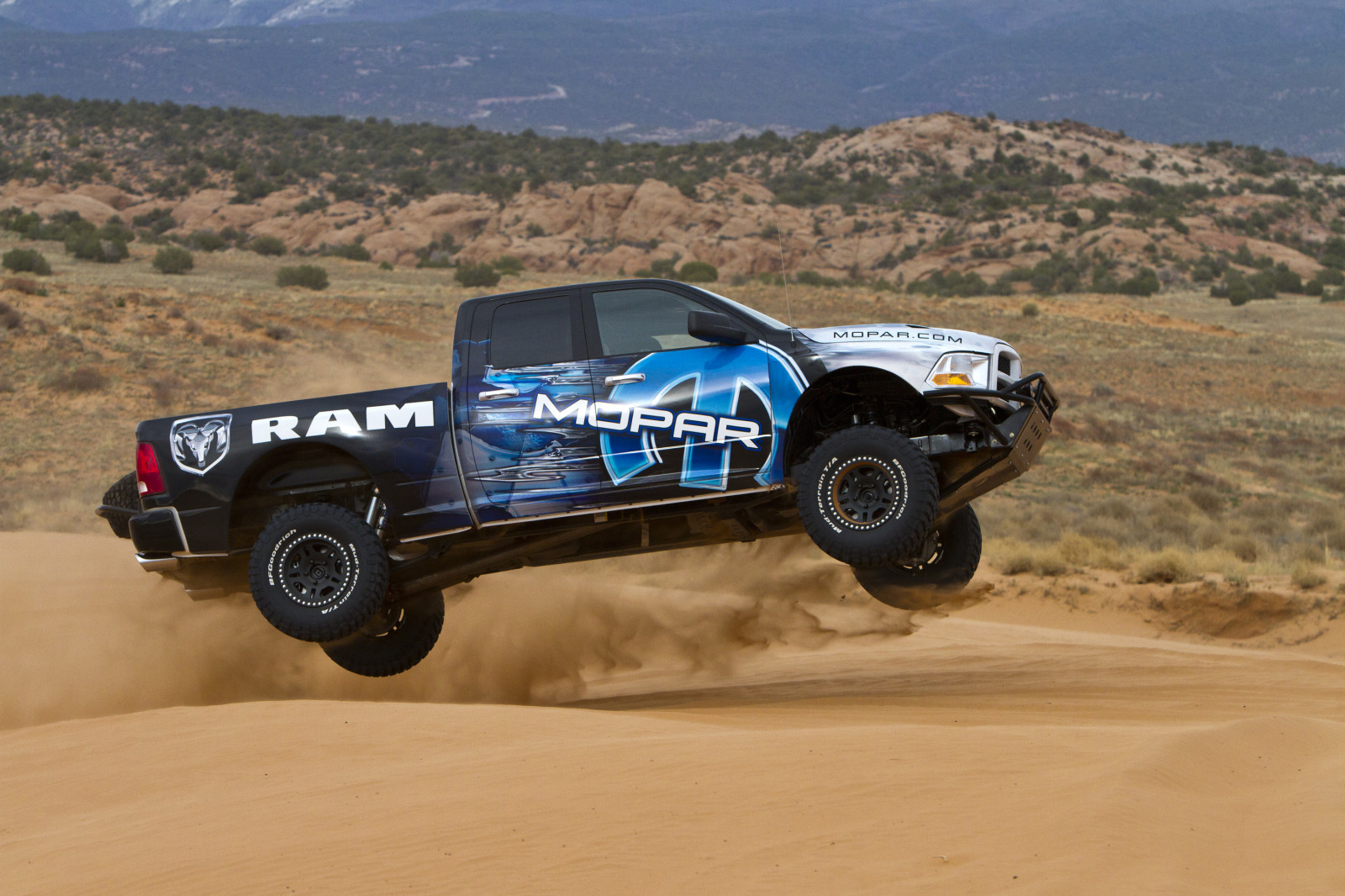 auto, veicolo, montone, da corsa, 2013, Camion, guida, camionetta, netcarshow, netcar, immagini di auto, auto foto, Runner TORC Pace Truck, immagine dello schermo, marca di automobile, auto da corsa, Sport Utility Vehicle, corsa stock car, fuoristrada, Compact SUV, camioncino, furgoncino, pick-up, off road racing