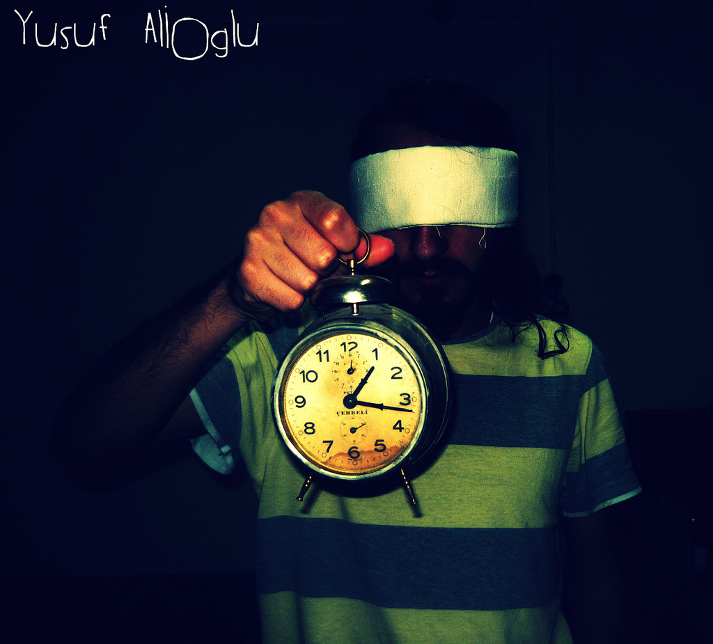 tvář, lidé, portrét, temný, hrůza, hodinky, fotografování, Země, zelená, žlutý, fotograf, svět, život, mír, Panasonic, barva, flickr, Nový, fotografie, muž, ruka, mě, strašidelný, člověk, blackbackground, já, autoportrét, tričko, strach, temná místnost, zděšení, destilát, likér, můj život, eyesclosed, můj pokoj, osobnost, střašidelný obličej, hlídač, myportrait, newseries, vyděsit, aplikace Picasa3, panasonicdmcls80, yusufalio lu, yusufalioglu, tospreadterror, unbornart, horrorofpersonality, eyescompletelyclosed, timewatchmen