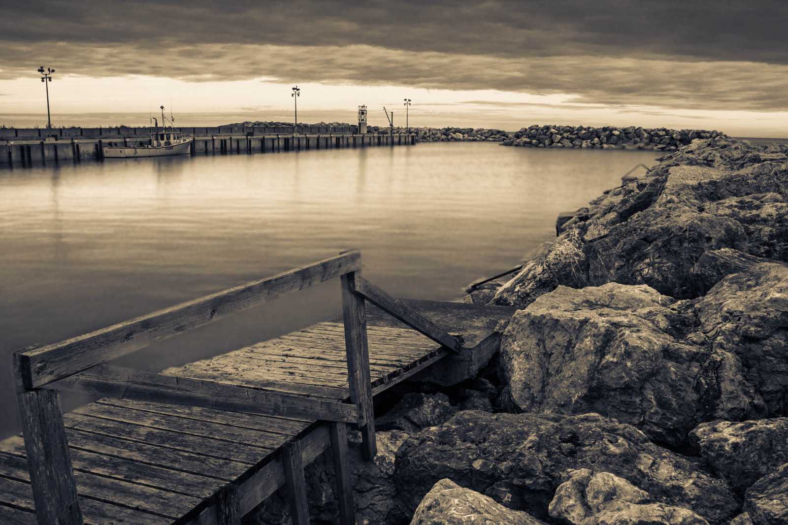 krajina, západ slunce, moře, voda, pobřeží, odraz, nebe, mraky, dřevo, uklidnit, modrý, večer, ráno, pobřeží, most, řeka, Kánon, horizont, Kanada, skály, molo, zlato, dok, Quebec, mrak, strom, stíny, svítání, lodě, nádech, nádrž, přístaviště, t3, 1855mmkitlens, Saintgodefroi, fixed link