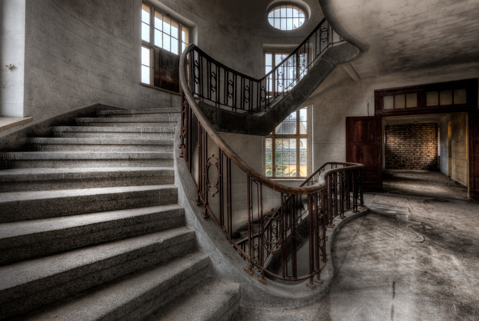 starý, světlo, městský, opuštěný, okno, architektura, schody, temný, Ztracený, rez, nálada, patro, podlaha, dno, rozklad, kolejnice, tunel, struktura, Treppe, skrytý, schodiště, zábradlí, prach, vykotlaný, urbex, militairy, Světlopádu