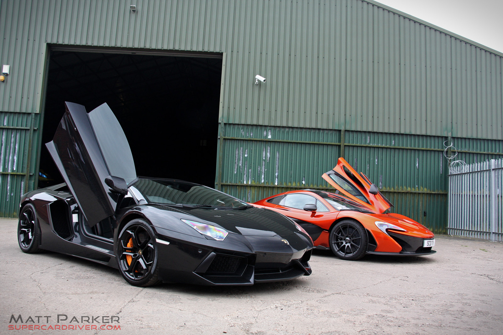 Černá, auto, vozidlo, Lamborghini, Lamborghini Aventador, sopka, McLaren, oranžový, sportovní auto, závodění, výkon auta, Hypercar, Hybridní, tajnost, Vzácný, kolo, okraj, superauto, nero, Pavel, v12, Aventador, koňská síla, p1, lp7004, pozemní vozidla, automobilového designu, automobilový exteriér, závodní auto, luxusní vůz, motorové vozidlo, bailey, osobní luxusní automobil, automotive wheel system