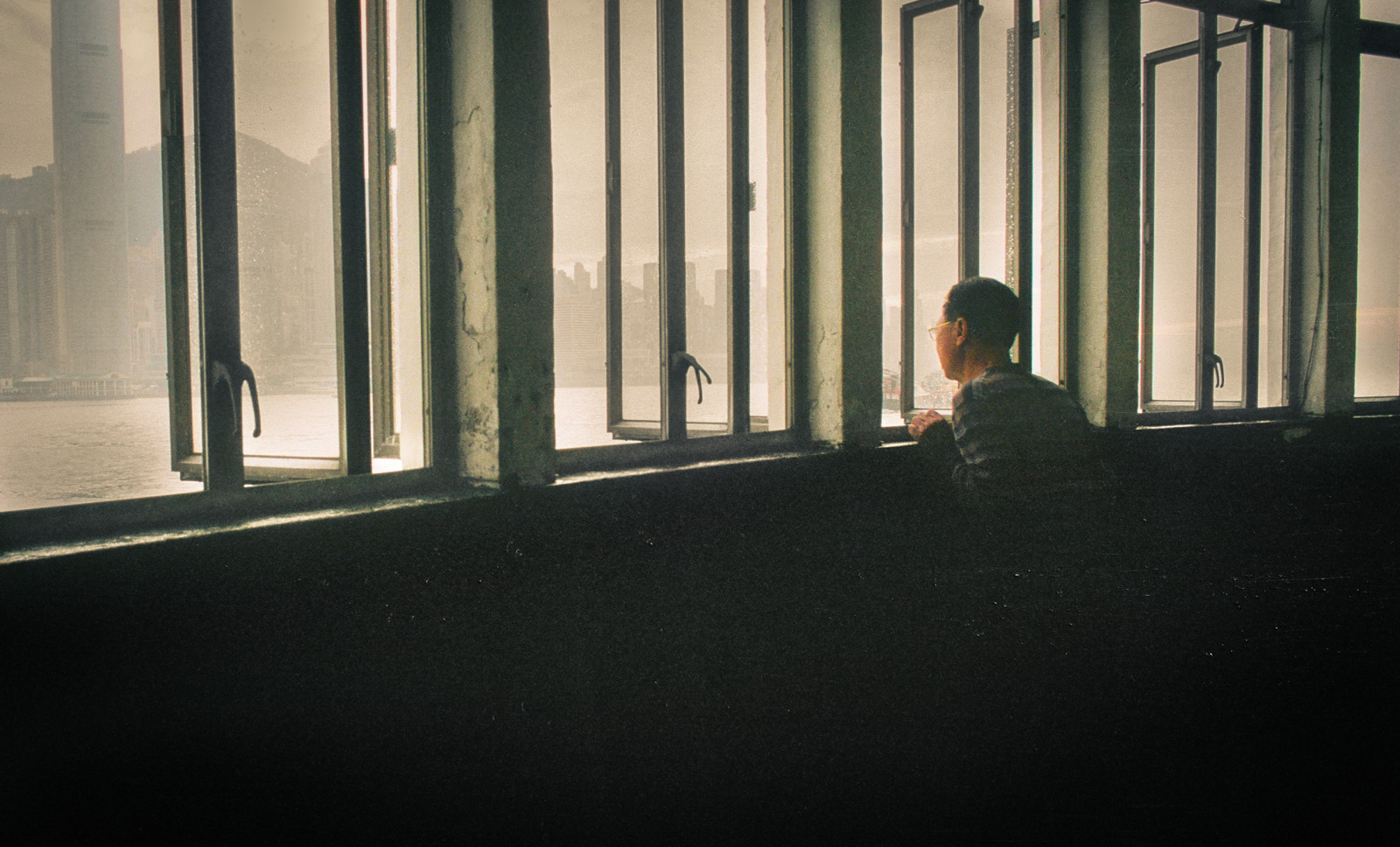 sollys, kontrast, vindue, arkitektur, Kina, bygning, himmel, skygge, væg, hus, aften, morgen, glas, Canon, havn, stående, struktur, færge, vinkel, lys, stjerne, hong, kong, film, mørke, øjebliksbillede, AE1, byområde, program