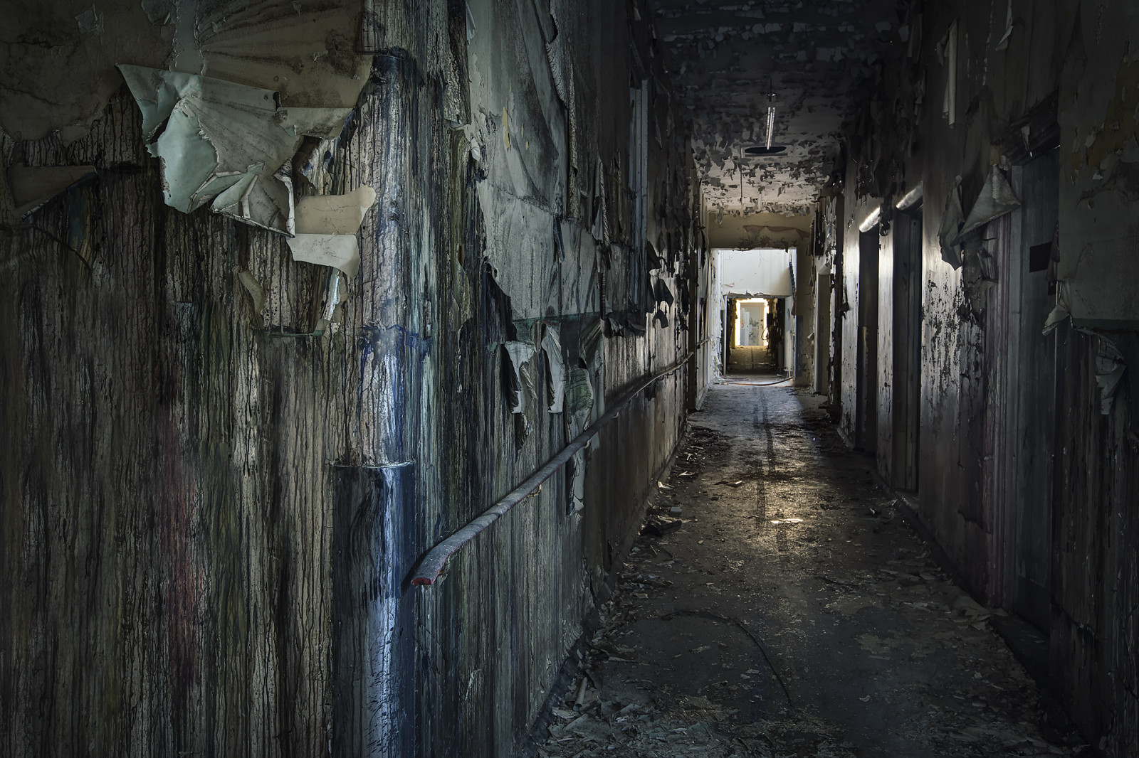 Fotoaparát, starý, výlet, světlo, budova, UMĚNÍ, opuštěný, hnijící, Krásná, krása, architektura, Photoshop, Kánon, objektiv, den smrti, fotografování, smrt, fotografie, zajímavost, zajímavý, zřícenina, Evropa, ZEMŘÍT, fotograf, stíny, tma, dynamický, Rebecca, rozklad, žít, prázdný, zkoumání, skvělý, badatel, zřícenina, atmosféra, roadtrip, nejlepší, dobrodružství, prozkoumat, zapomenutý, urban exploration, volný, zpracovává se, diadelosmuertos, rezavění, odpad, Fúze, opuštěný, retušování, HDR, highdynamicrange, vykotlaný, focení, rozpadající, urbanexploring, ue, urbex, degenerovat, zmizet, Photomatix, Bathory, Zmenšovat, beautyindecay, urbanexplorer, canon5diii, 5diii, Daydelosmuertos, wwwrebeccabathorycom