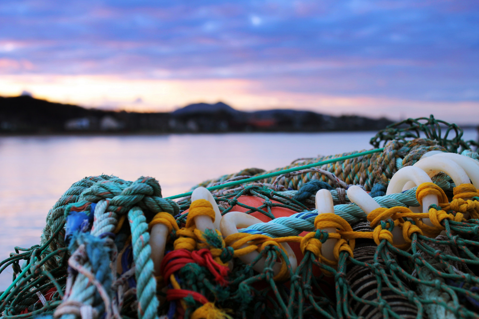 hav, vand, himmel, skyer, strand, blå, kyst, Canon, bokeh, net, farve, dybdeskarphed, blomst, ocean, bølge, havn, canoneos1100d, arthursseat, canon1100d, Musselburgh, canonrebelt3