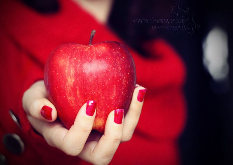 Červené, nehet, ruka, zblízka, prst, jablko