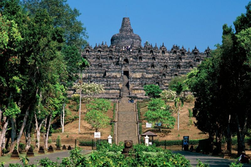 1999x1333 px, Borobudur
