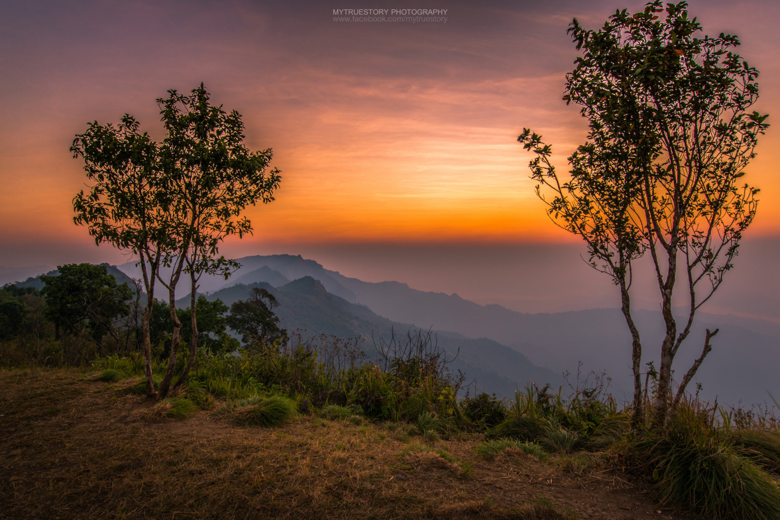 Himmel, Natur, Dämmerung, Baum, Wildnis, Morgen, Sonnenaufgang, Atmosphäre, Abend, Hügel, Nachglühen, Nationalpark, Horizont, Landschaft, Wolke, Sonnenlicht, Berg, Berglandschaft, Sonnenuntergang, Dämmerung, Roter himmel am morgen, Gras, Wald, Computer-Tapete, Feld, Wiese, Savanne, Meteorologisches Phänomen