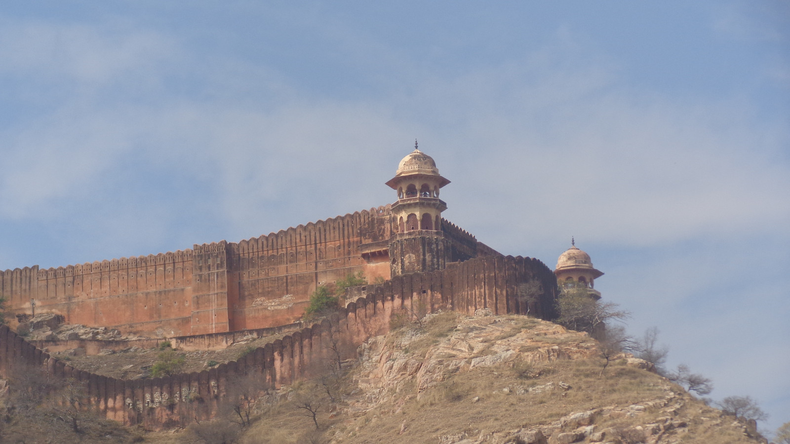 tempio, antico, Asia, costruzione, cielo, parete, India, Turismo, castello, Torre, storia, forte, ambra, Reliquia, nube, punto di riferimento, Rajasthan, Jaipur, attrazione turistica, storia antica, sito storico, sito archeologico, patrimonio dell'unesco, Medioevo, fortificazione, architettura medievale, Jaipurpinkcity, Ambraforte