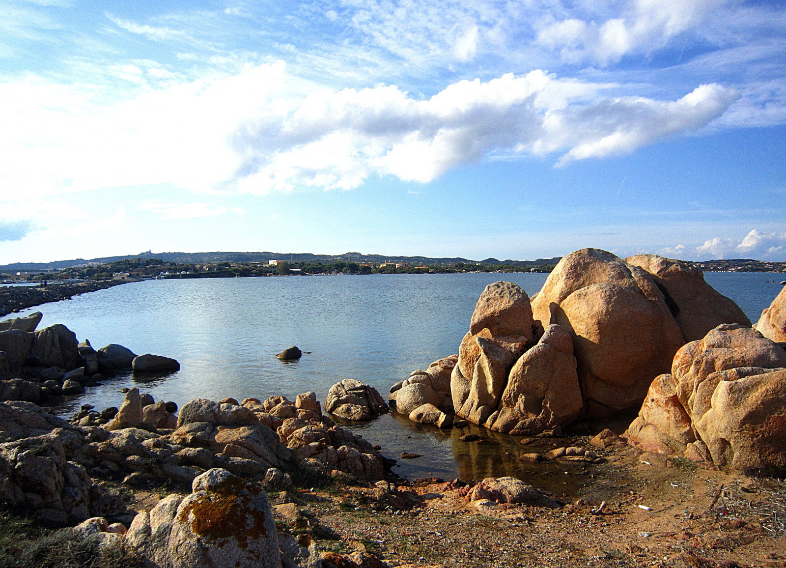 hav, Bugt, vand, klippe, kyst, himmel, strand, berolige, blå, kyst, horisont, kappe, Isla, azul, dannelse, Kampesten, Sardinien, Sky, bjerg, Italia, ocean, bugt, isola, hoppe, Sardegna, Rocas, calma, mart, loch, geologi, scogli, forbjerg, Roques, forager, Azurro, cerde en, esculls, roccie, quitness, sardenta, escollos, spiaggiamplaya, coastal and oceanic landforms