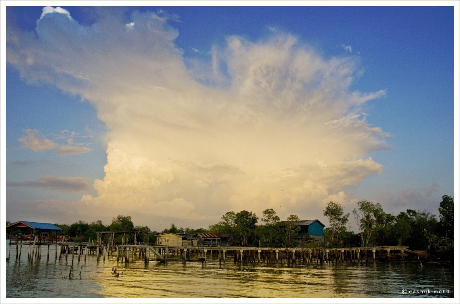 slunečnímu záření, krajina, světla, západ slunce, moře, jezero, voda, Příroda, pobřeží, odraz, nebe, mraky, svítání, uklidnit, Cestovní ruch, večer, ráno, řeka, horizont, atmosféra, Malajsie, soumrak, banka, molo, mokřadní, mrak, strom, cestovat, svítání, nádrž, Bravo, během dne, firstquality, bayou, canon400d, tělo z vody, meteorologický jev, jev, rybářská vesnice, Selangor, awe2020, tamron1750mm, Kualaselangor, Baganpasir
