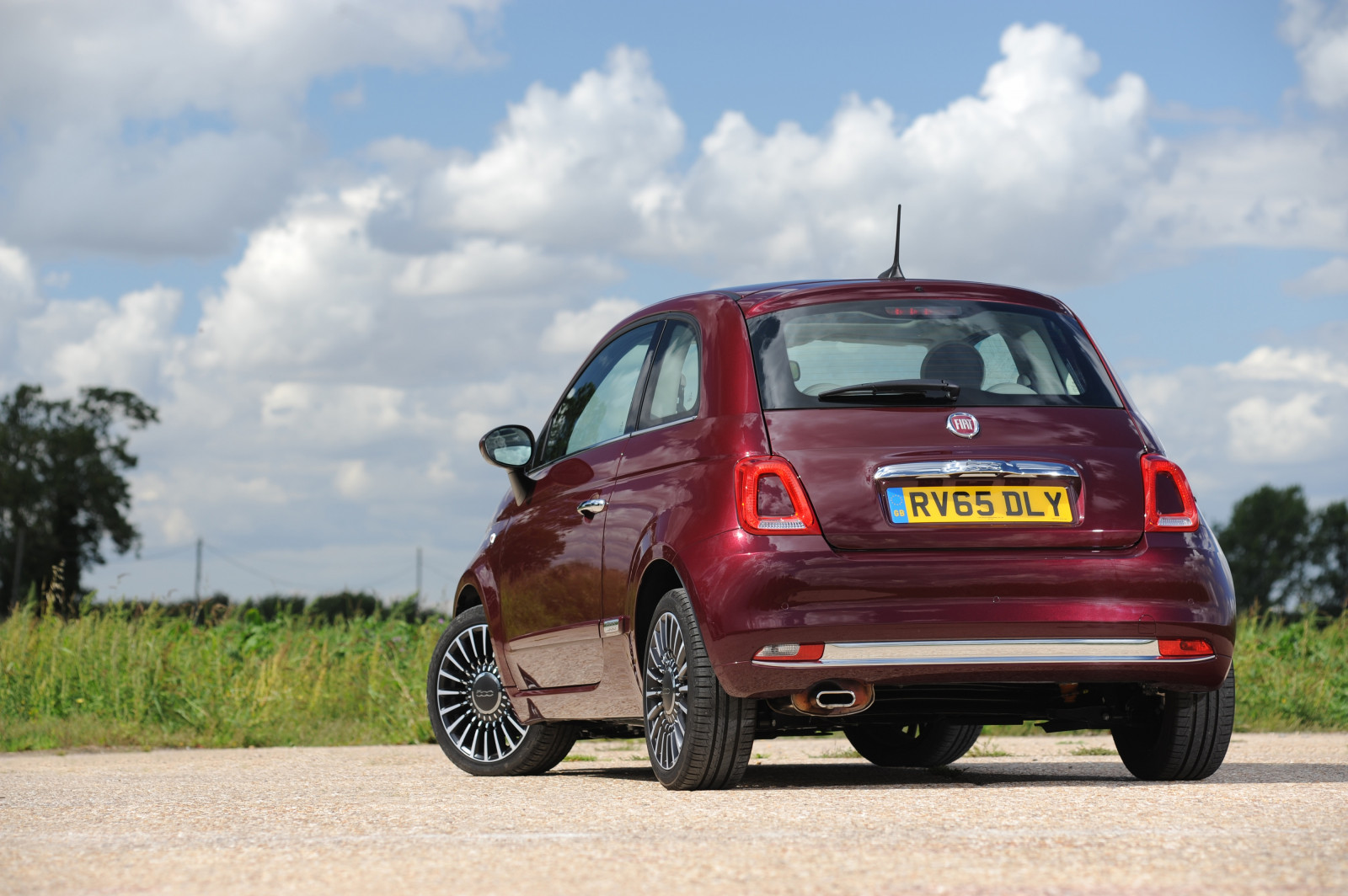 Auto, Fahrzeug, Fiat 500, FIAT, Netcarshow, Netcar, Auto Bilder, Auto Foto, 2016, 500 britische Version, Rad, Landfahrzeug, Automobil-Design, Automotive außen, Automobil machen, Stadtauto, Kleinwagen