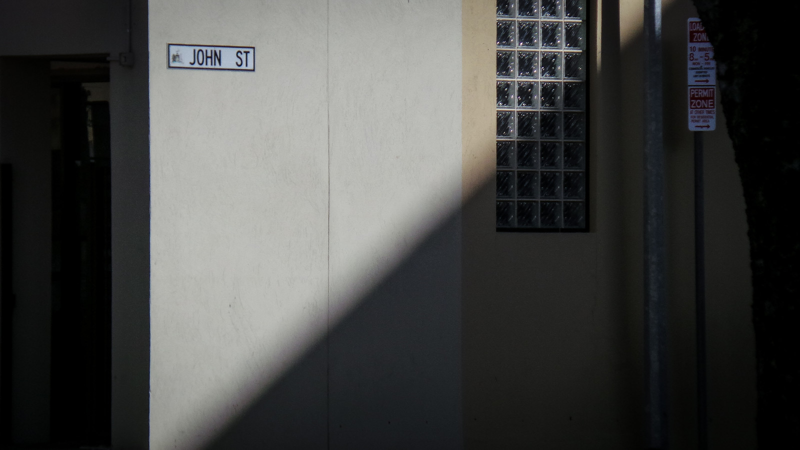 stěna, cihly, Samsung, podepsat, ráno, sklenka, slunce, dveře, Krém, úhel, Adelaide, světlo, čára, tma, béžový, elektronické zařízení, theen, sturtstreet, Johnstreet, Loadingzone, Allowzone, Diagonální stín