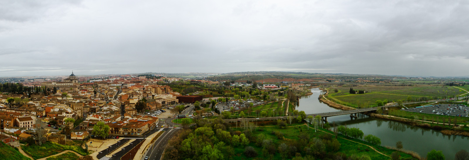 krajina, město, architektura, kopec, voda, Příroda, nebe, fotografování, vesnice, řeka, Španělsko, horizont, panoráma, ptačí perspektivy, banka, mount scenérie, Toledo, mrak, strom, cestovat, hora, budovy, paisaje, ciudad, předměstí, arquitectura, 100faves, world100f, panoramica, espana, širokoúhlý, stanice hill, EDIFICIOS, pueblo