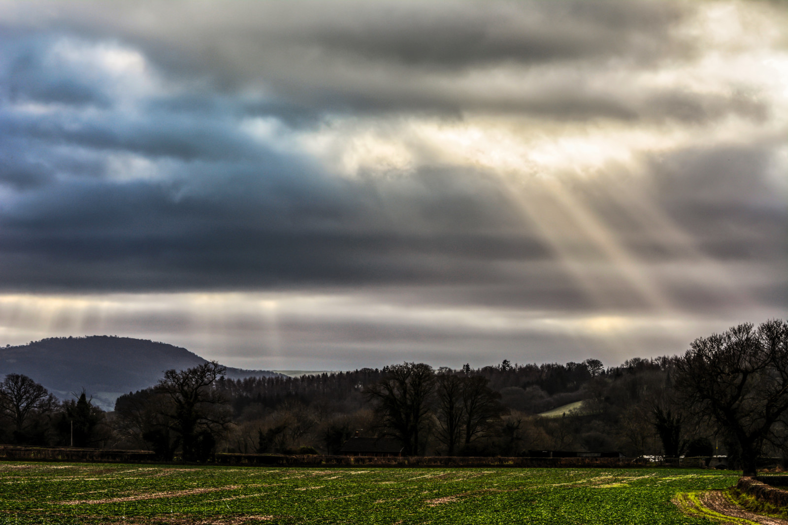 Spojené království, nebe, mraky, Nikon, nebe, zakalený, atmosféra, waterdroplets, Sluneční paprsek, ledové krystaly, cloudscapes, crepuscularrays, atmosphericoptic, cloudspotting, D7100, cloudsstormssunsetssunrises, tamronspaf70300f456divcusd, Hledat a kde