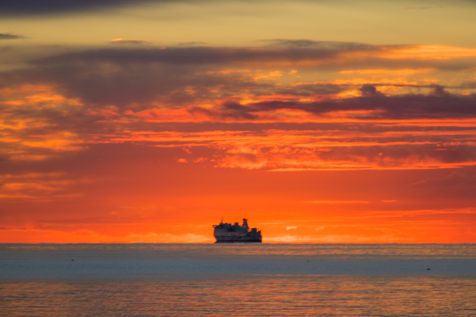 solnedgang, hav, vand, afspejling, himmel, vinter, strand, solopgang, aften, morgen, tårn, kyst, Sol, horisont, skumring, Sol, færge, Sky, daggry, ocean, bølge, himmel, solnedg ng, Vatten, vinter, hav, Moln, f RJA, exif model canoneos760d, geocountry, kamera gør kanon, geocity, kameramodel canoneos760d, exif isospeed 250, geostate, geolocation, exif linse efs18200mmf3556is, exif åbning 56, exif focallength 200mm, exif gøre kanon, Dalabadets, efterglød, rød himlen om morgenen
