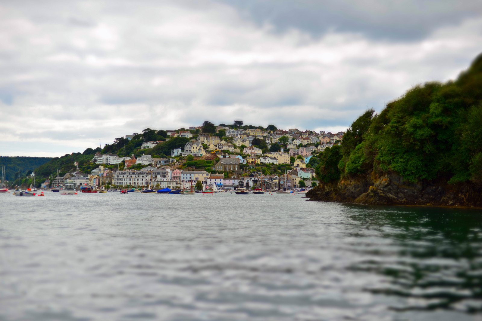 hav, vand, krop af vand, kyst, himmel, vandveje, coastal and oceanic landforms, ocean, loch, kyst, Sky, Bugt, træ, båd, Turisme, sø, flod, bølge, forbjerg, strand, kappe, Fjord, landskab, ferie, fjorden, ø, sø område