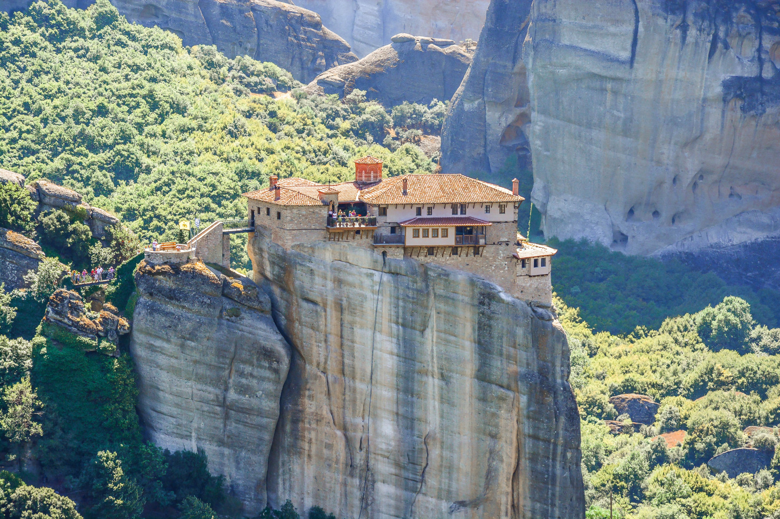 stromy, budova, kostel, kámen, architektura, vysoký, Nikon, skály, náboženství, Řecko, klášter, křesťanství, moni, cestování, Ortodoxní, prázdnin, Meteora, Kalampaka, Trikala, thessalia, d5200