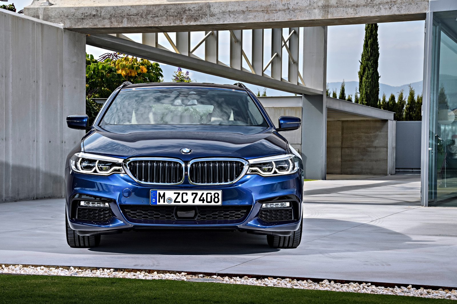 auto, BMW, vozidlo, sportovní auto, kupé, Konvertibilní, výkon auta, limuzína, netcarshow, netcar, obrázky vozidel, photo auto, 2017, 530d xDrive Touring, kolo, pozemní vozidla, automobilového designu, automobilový exteriér, automobil make, luxusní vůz, nárazník, osobní luxusní automobil, výkonné auto, sportovní sedan, BMW řady 3 E90, BMW řady 3 Gran Turismo, BMW řady 3 F30