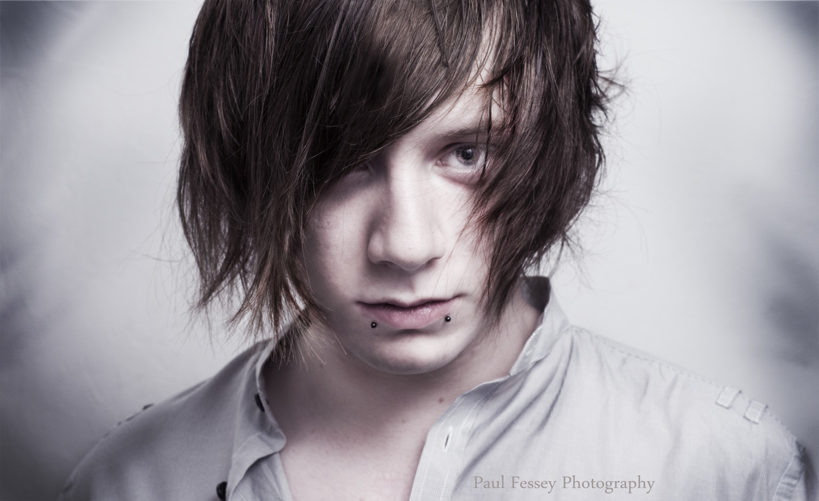 UMĚNÍ, já, temný, Pavel, fotografování, Nikon, děsivý, protrait, piercing, Mokré vlasy, D300, strobist, cheerupemokid, offcameralighting, fessey, dontgetmuchbetterthanthedeftonesdoesit