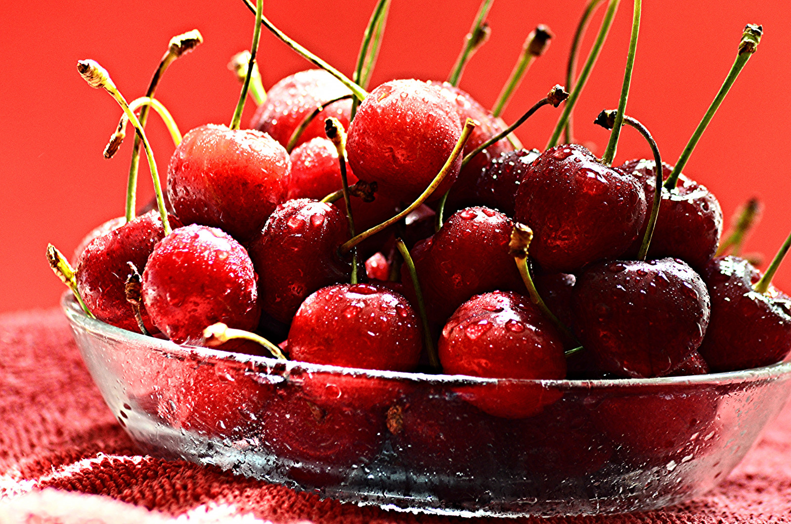 Wallpaper cherry, drops, eat, fruits, redbackground, red, stilllife