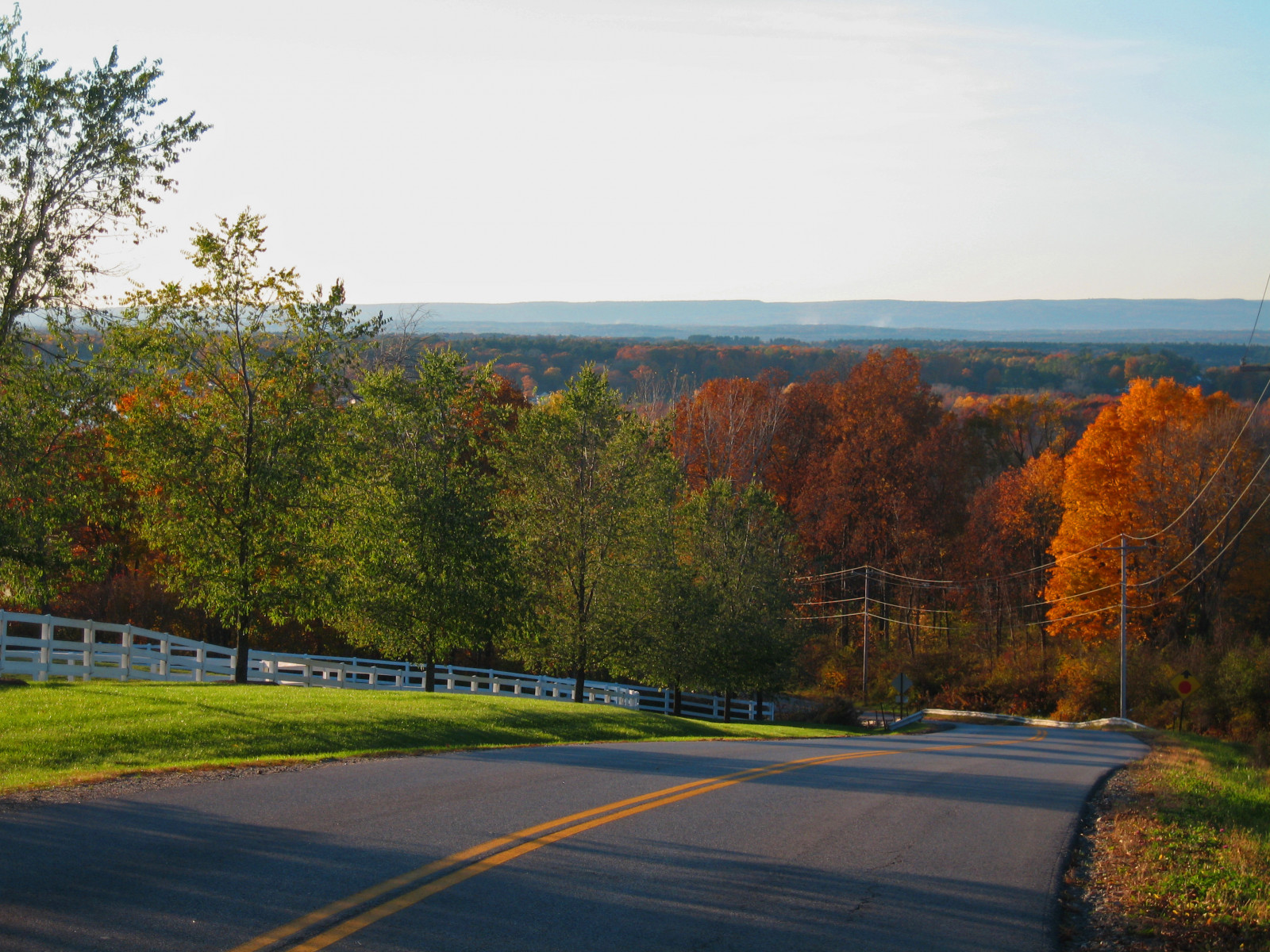 krajina, Autumn colours, Stát New York, stromy, ulice