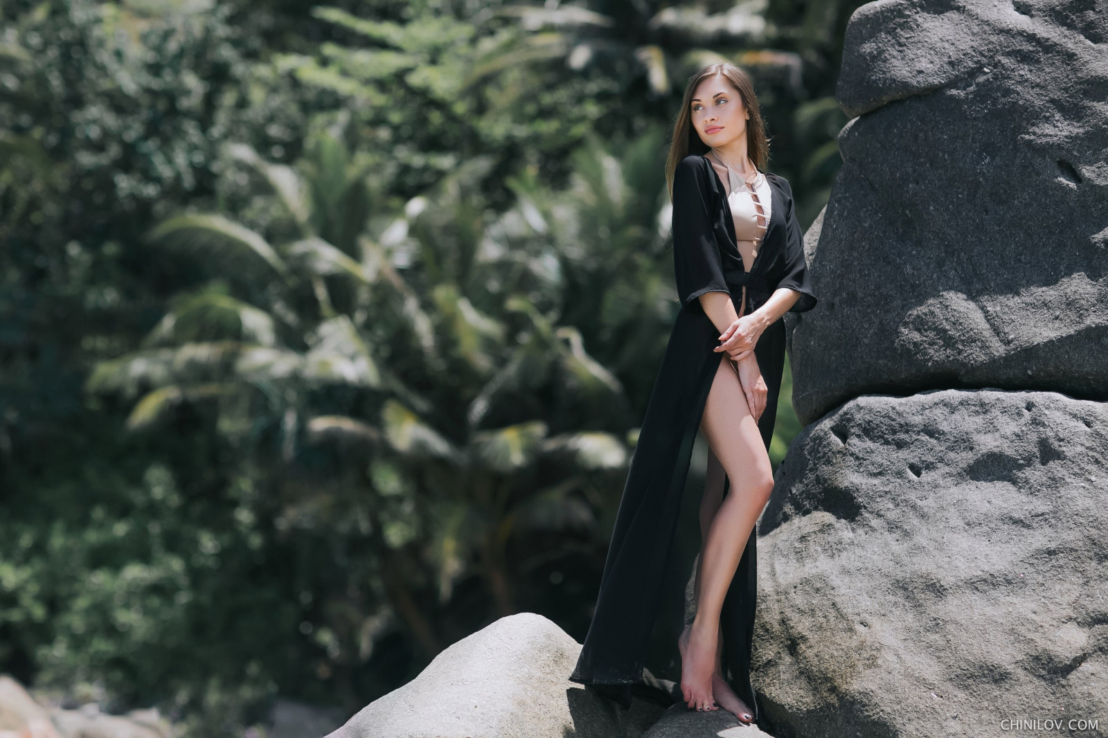 ivan Chinilov, ženy, Model, ženy vonku, nohy, naboso, 500px, Pri pohľade do diaľky, odvrátila