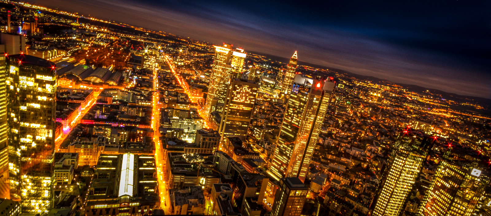 krajina, světla, západ slunce, město, panoráma města, noc, architektura, budova, odraz, nebe, Frankfurt, panoráma, mrakodrap, večer, Německo, věž, most, Kánon, město, panoráma, Evropa, soumrak, ptačí perspektivy, metropole, romantický, centrum, cestovat, budovy, osvětlení, deutschland, mezník, flickraward, nocí, urban area, turistická atrakce, Metropolitní oblast, obytný prostor, panelový dům, letecké snímkování, Mainz, Helaba